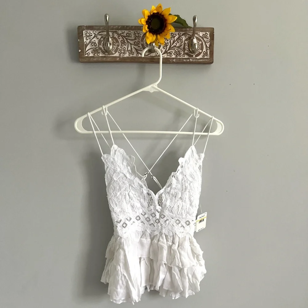 🌟LAST ONE! FREE PEOPLE ADELLA CAMI TANK-White Color-Size Medium - Picture 12 of 16